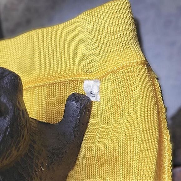 Vtg sunshine yellow rib knit maxi skirt - Picture 4 of 8